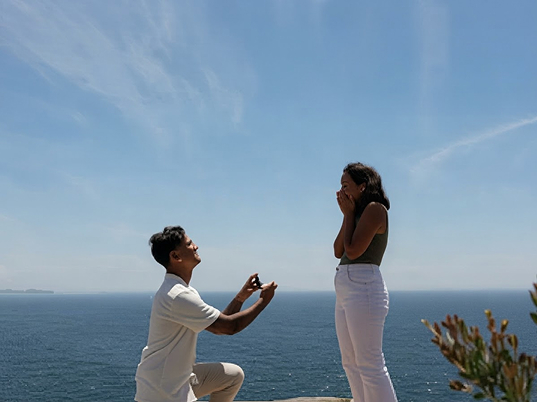 romantic-ocean-cliff-proposal